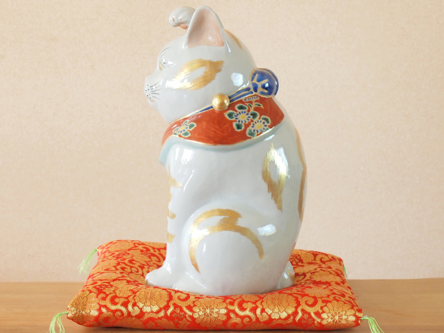 花詰タッチ招き猫　作家作品 九谷焼 陶幸 マルヨネ】 10号招き猫 本金三毛 右手・左手各 幅18