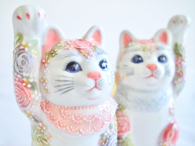 4号招猫　下絵イッチン華盛　下野邦子　マルヨネ陶幸 maruyone