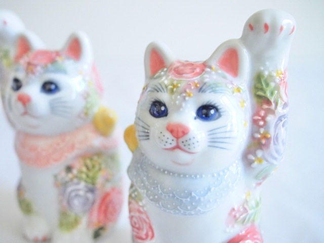 4号招猫　下絵イッチン華盛　下野邦子　マルヨネ陶幸 maruyone