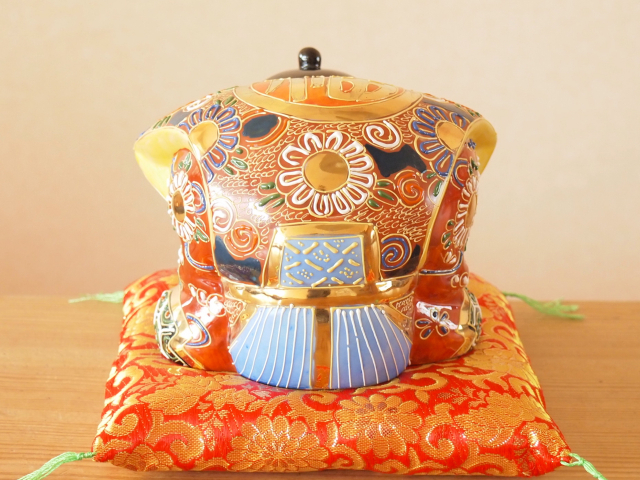 骨董九谷焼　福助 九谷焼 12号福助 青九谷 布団付 九谷焼マルヨネ 陶芸窯和陶房