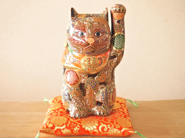 九谷焼 7号招き猫 細描鹿の子盛 九谷焼マルヨネ 陶芸窯和陶房 九谷焼 7号招き猫 細描鹿の子盛 九谷焼マルヨネ 陶芸窯和陶房