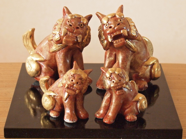 N*n様 打出の小槌♪30cm狛犬 レア色 金運/魔除け 九谷焼 楽天市場】対白獅子 白盛 4.5号九谷焼／家の守り神 魔除けパワー