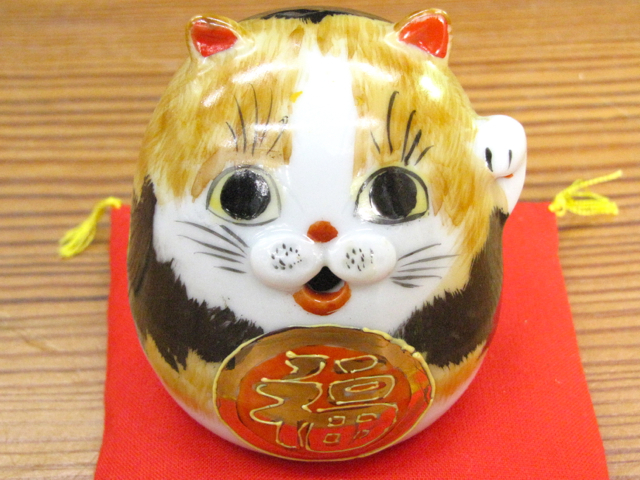 起き上がり招き猫　九谷焼