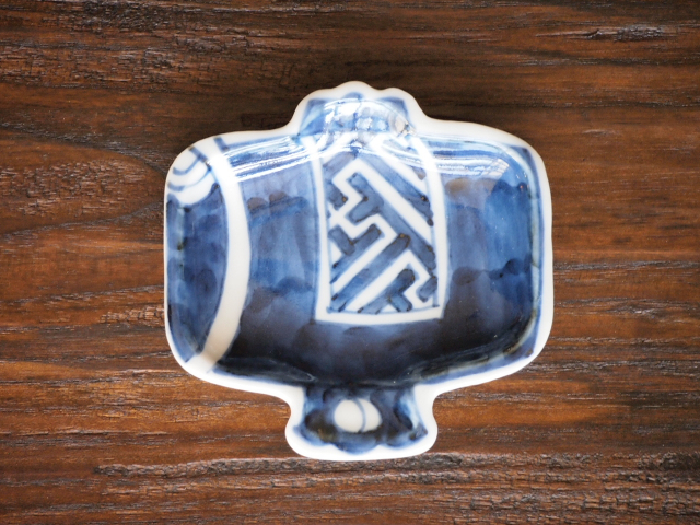 豆皿 小槌 染付小槌 /小皿 豆皿 吉祥紋古典絵変り/九谷焼 和陶房/幅8×奥7.8×高1.2cm