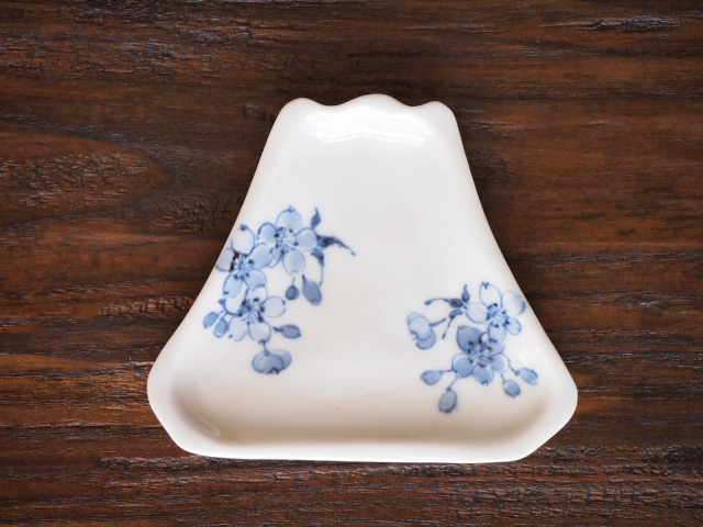 豆皿 富士山 染付桜 /小皿 豆皿 吉祥紋古典絵変り/九谷焼 和陶房