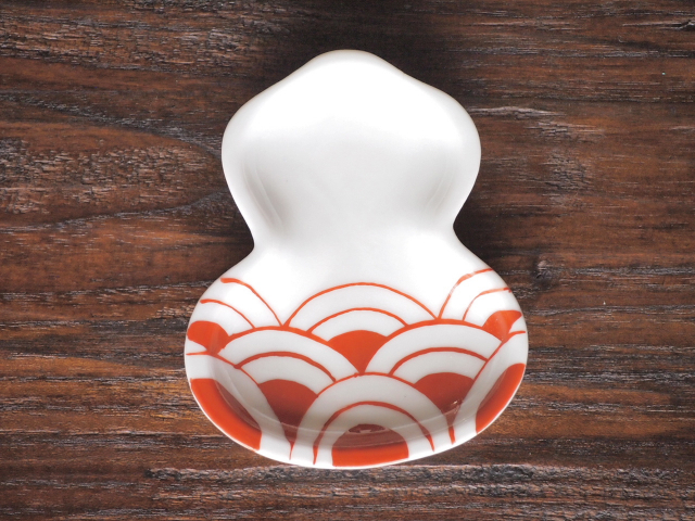 豆皿 瓢箪 赤絵青海波 /小皿 豆皿 吉祥紋古典絵変り/九谷焼 和陶房/幅6.9×奥8.9×高1.2cm