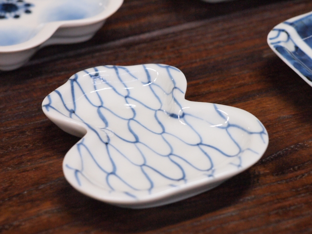 豆皿 瓢箪 染付網目 /小皿 豆皿 吉祥紋古典絵変り/九谷焼 和陶房/幅6.9×奥8.9×高1.2cm