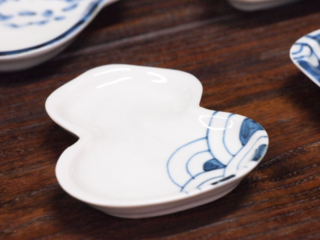 豆皿 瓢箪 染青海波 /小皿 豆皿 吉祥紋古典絵変り/九谷焼 和陶房/幅6.9×奥8.9×高1.2cm