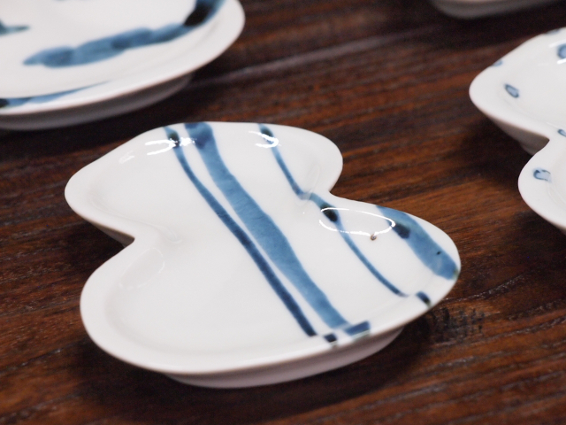 豆皿 瓢箪 染十草 /小皿 豆皿 吉祥紋古典絵変り/九谷焼 和陶房/幅6.9×奥8.9×高1.2cm