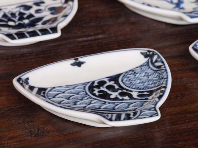 豆皿 飯碗 染付祥瑞 /小皿 豆皿 吉祥紋古典絵変り/九谷焼 和陶房/幅9.6×奥8.3×高1.2cm