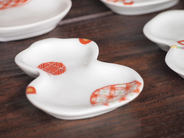 豆皿 瓢箪 赤絵丸紋 /小皿 豆皿 吉祥紋古典絵変り/九谷焼 和陶房/幅6.9×奥8.9×高1.2cm