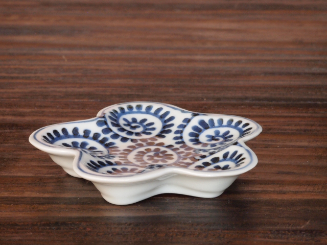 豆皿 梅 染付タコ唐草 /小皿 豆皿 吉祥紋古典絵変り/九谷焼 和陶房/幅8.5×奥8.5×高1.2cm
